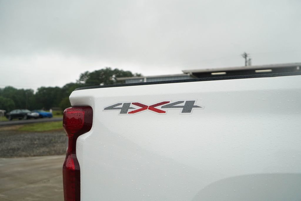 Used 2022 Chevrolet Silverado 2500 Custom w/ Custom Value Package AWD/4WD image 19