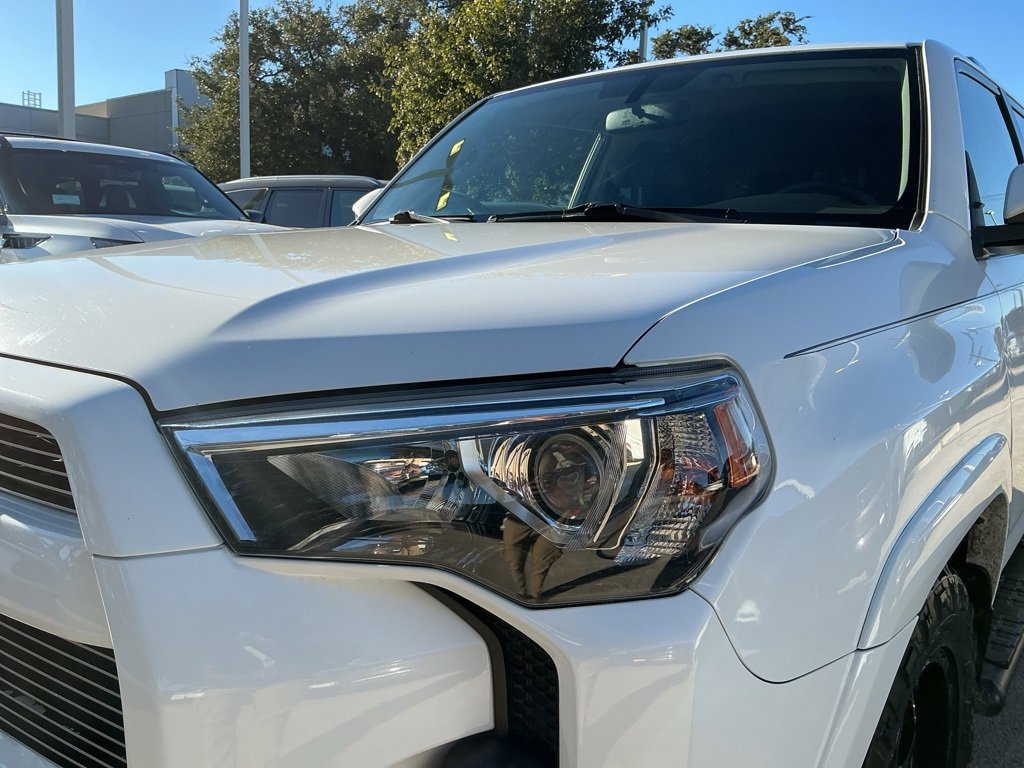 Used 2016 Toyota 4Runner SR5 image 8