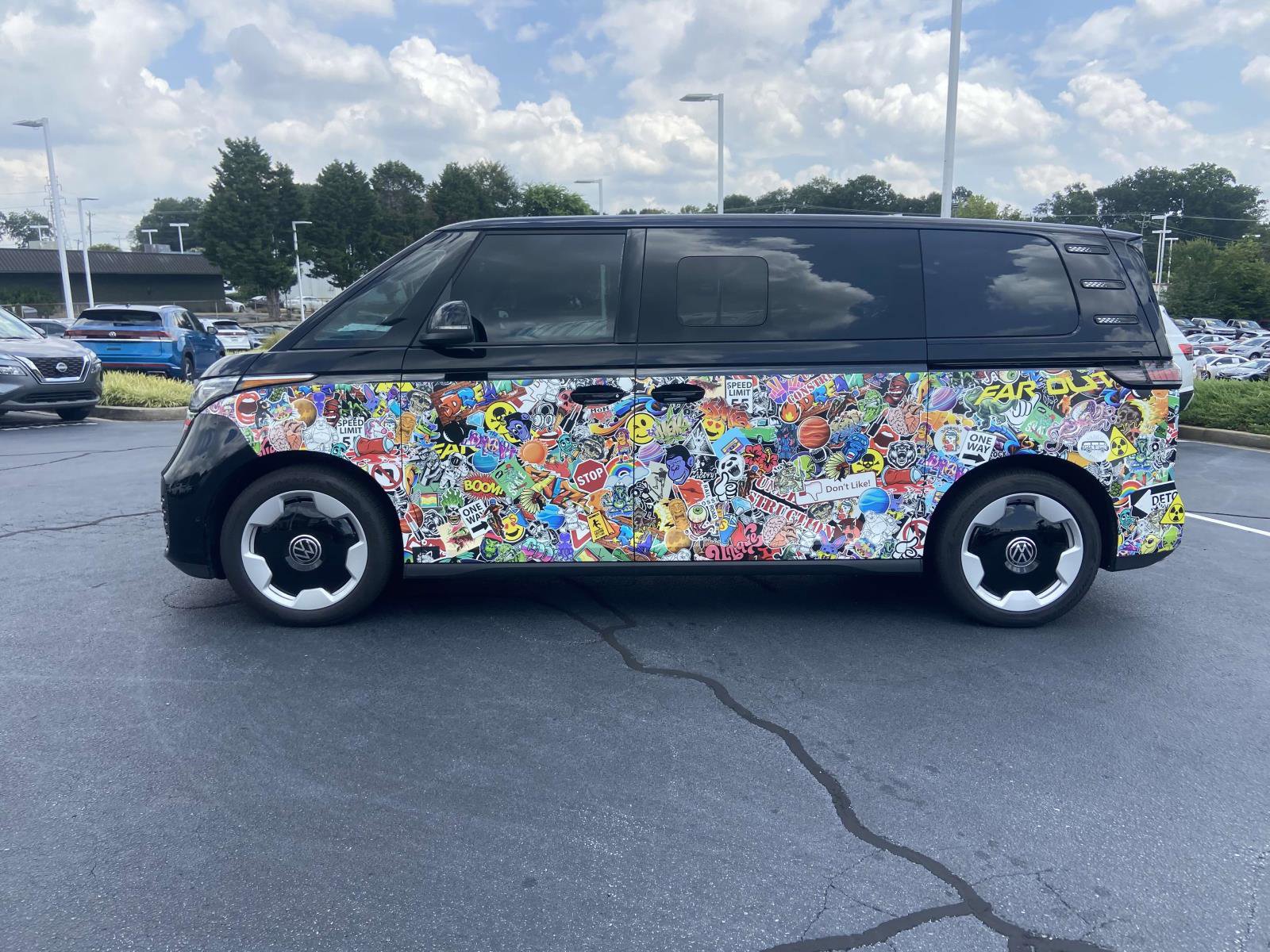 New 2025 Volkswagen ID. Buzz Pro S RWD image 6