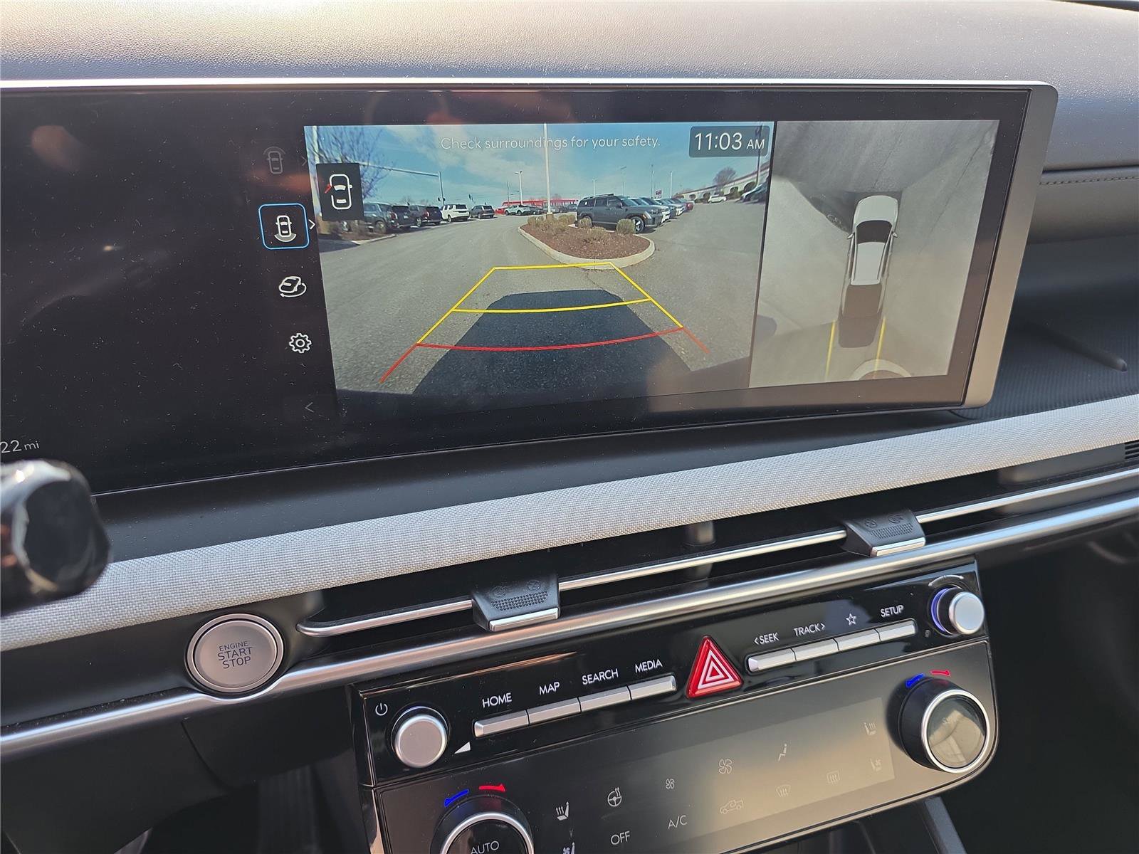 Certified 2025 Hyundai Santa Cruz Limited image 30