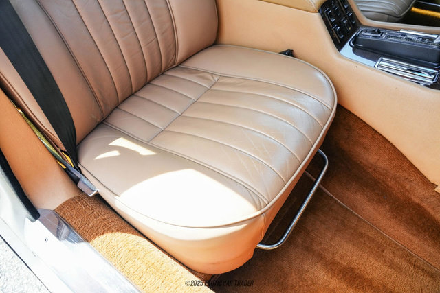 Used 1987 Jaguar XJ6 RWD image 31