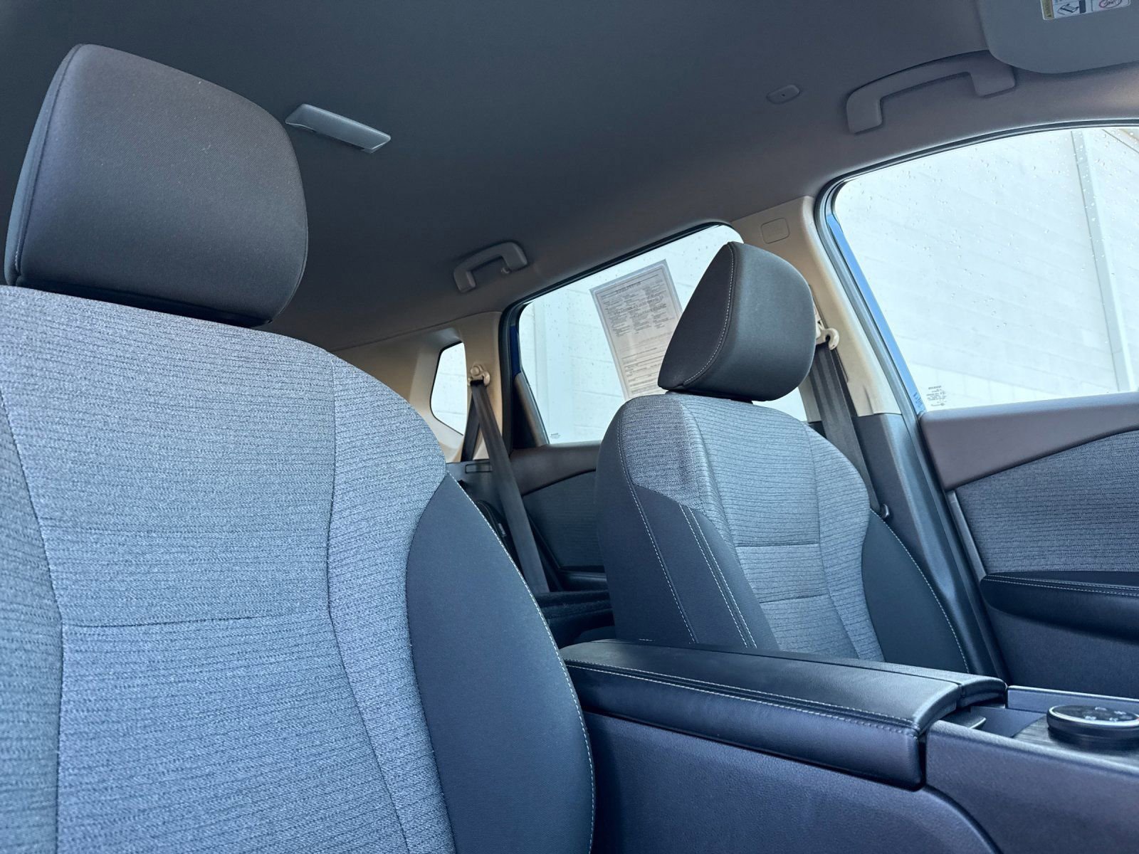 Used 2023 Nissan Rogue SV image 18