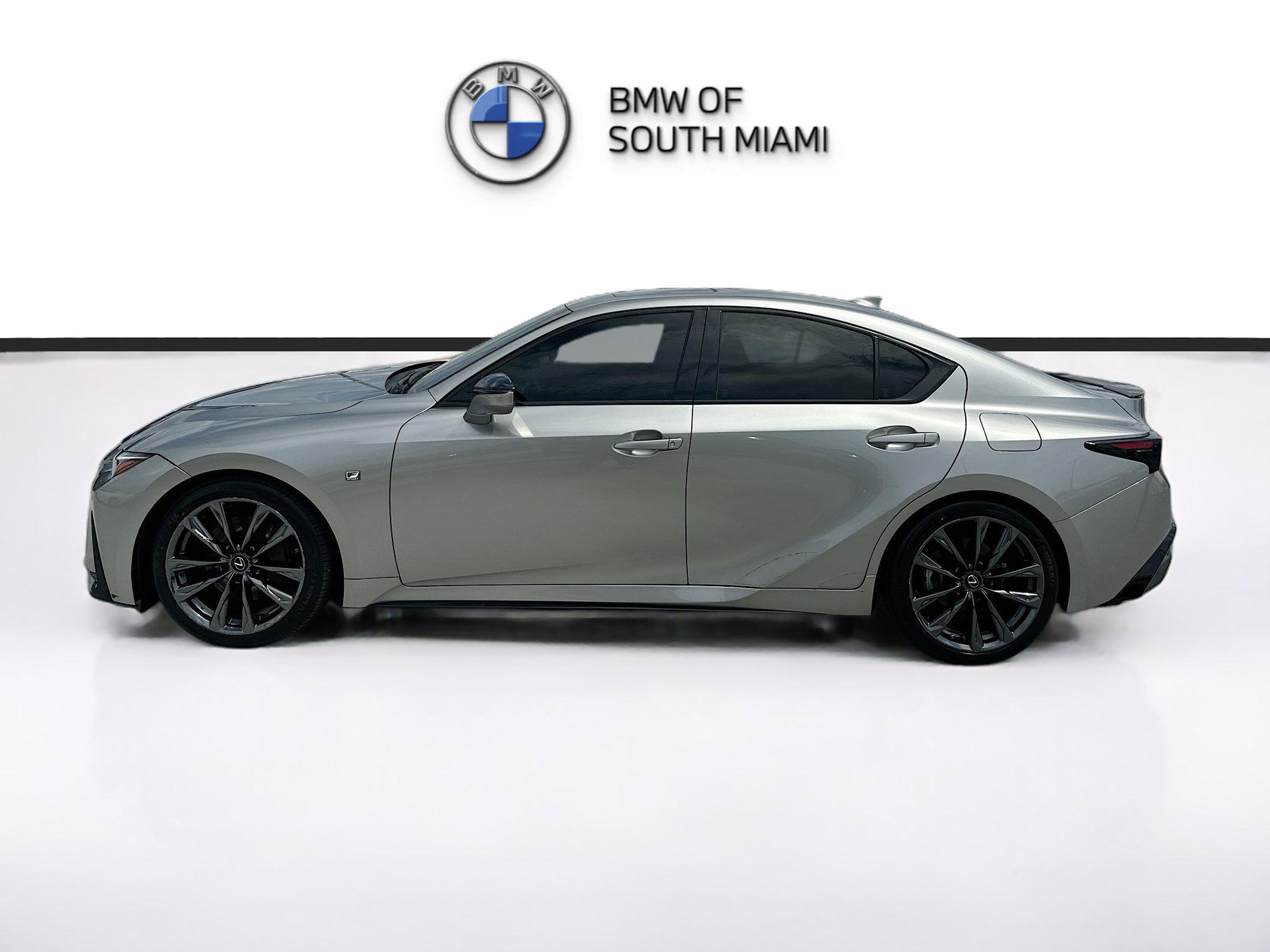Used 2022 Lexus IS 350 F Sport RWD image 4
