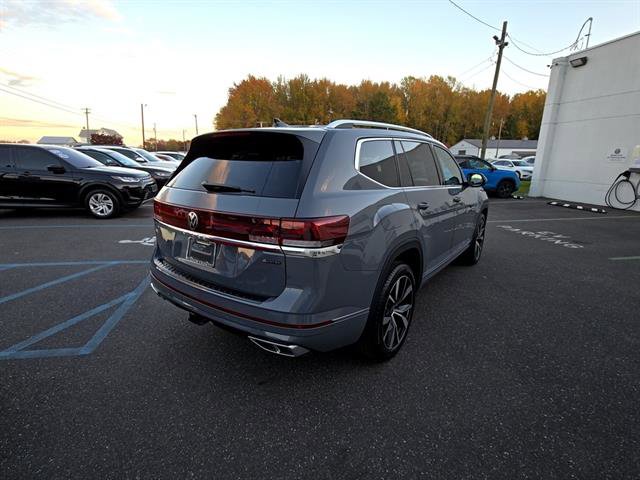 New 2026 Volkswagen Atlas SEL Premium R-Line image 3