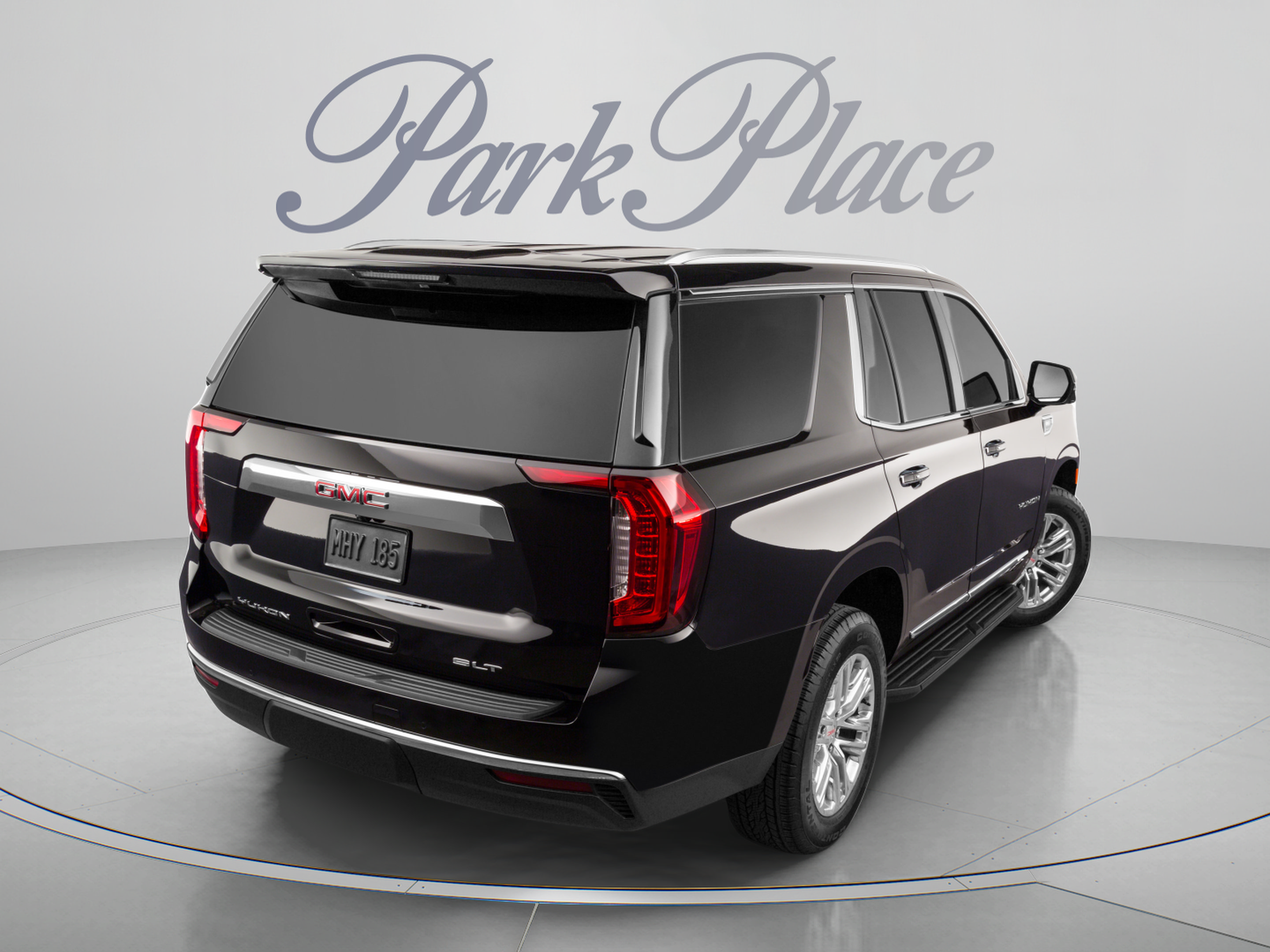 Used 2022 GMC Yukon SLT w/ SLT Premium Package AWD/4WD image 4