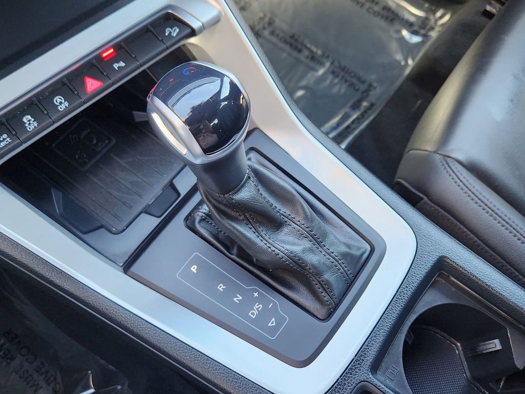 Used 2024 Audi Q3 2.0T Premium image 11