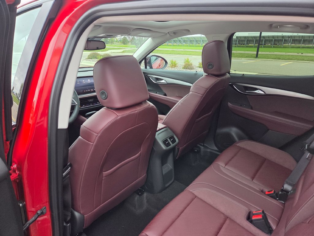 New 2026 Buick Envision Sport Touring AWD/4WD image 36