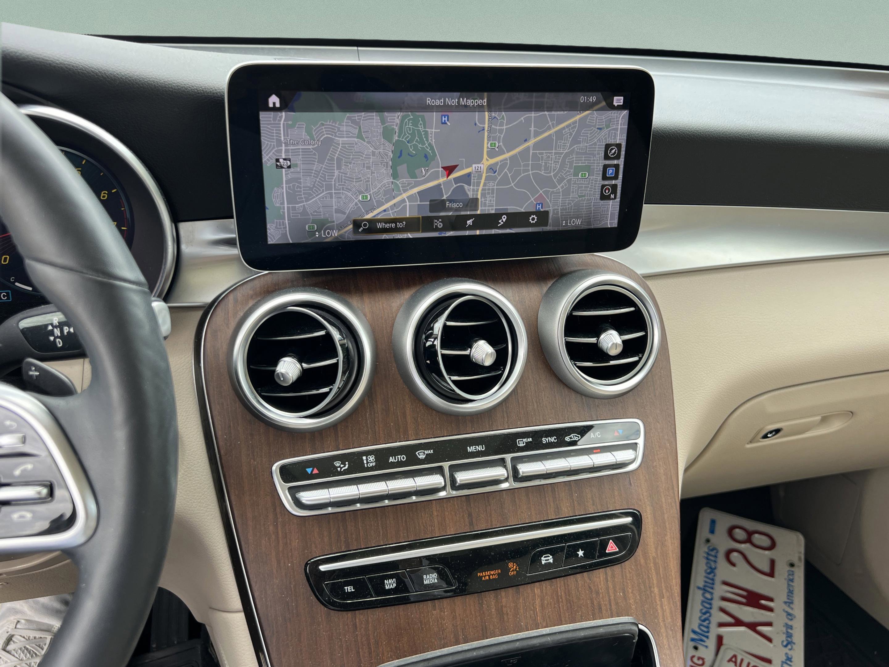 Used 2020 Mercedes-Benz GLC 300 4MATIC image 18