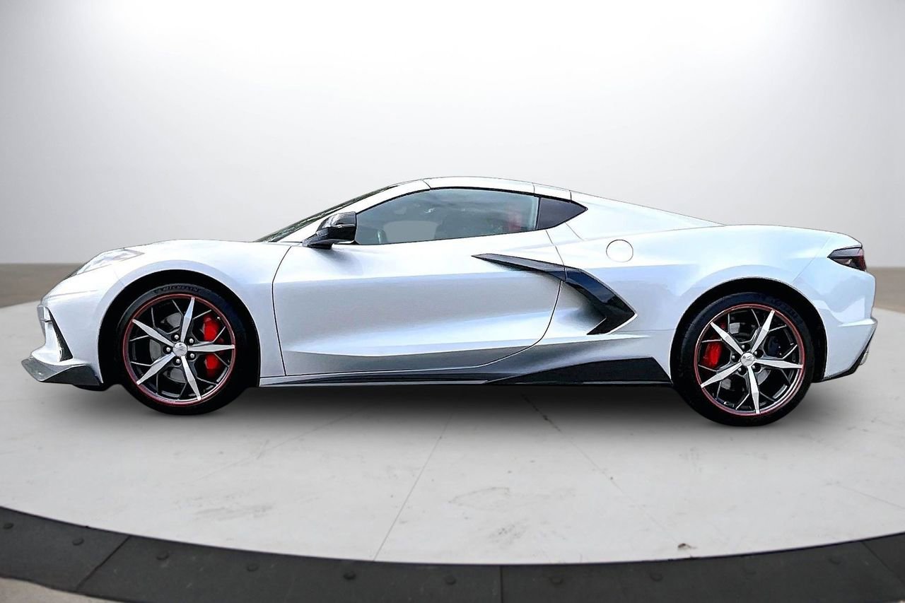 Used 2020 Chevrolet Corvette Stingray Coupe w/ Z51 Performance Package RWD image 6