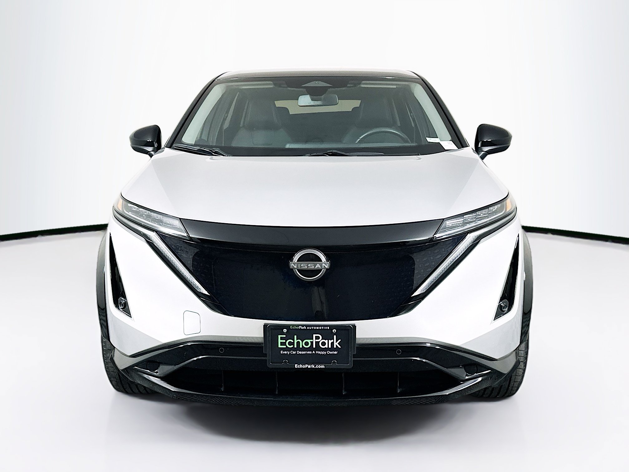Used 2023 Nissan Ariya FWD image 2