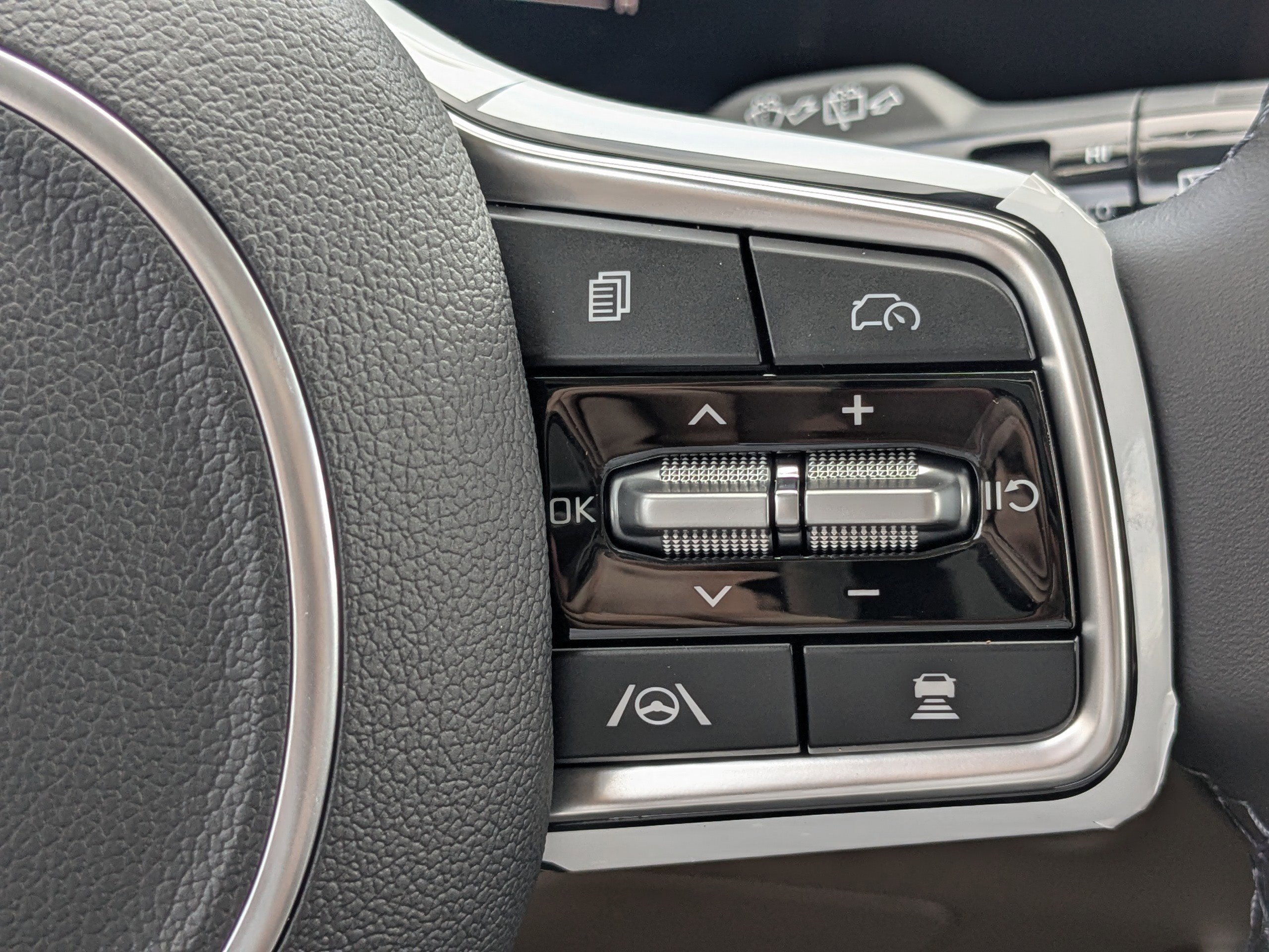 New 2026 Kia Carnival image 24