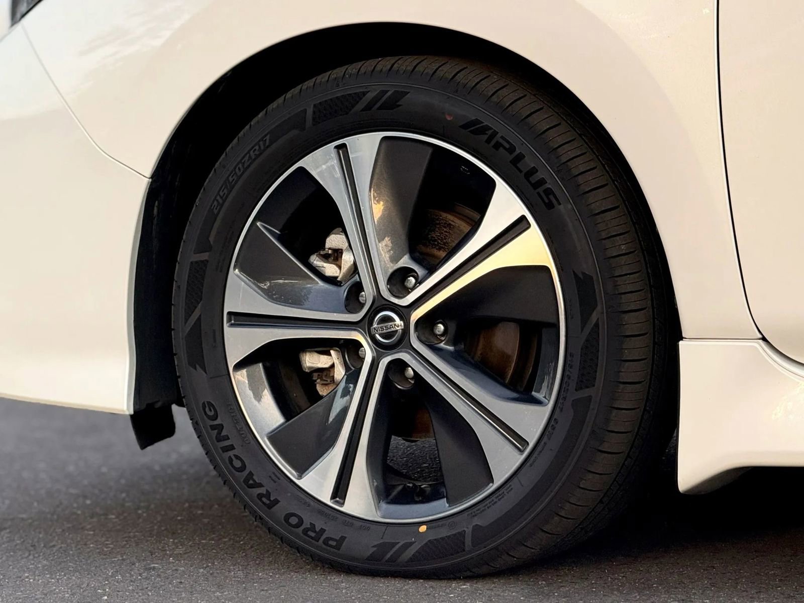 Used 2022 Nissan Leaf SV image 23