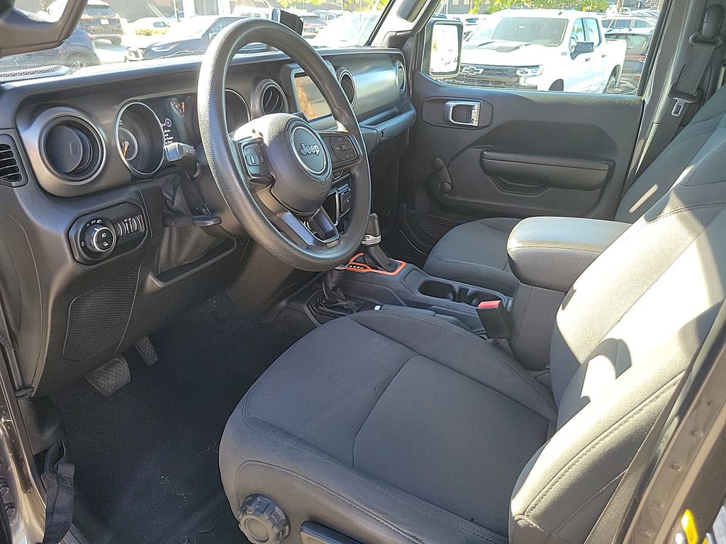 Used 2022 Jeep Gladiator Sport image 15