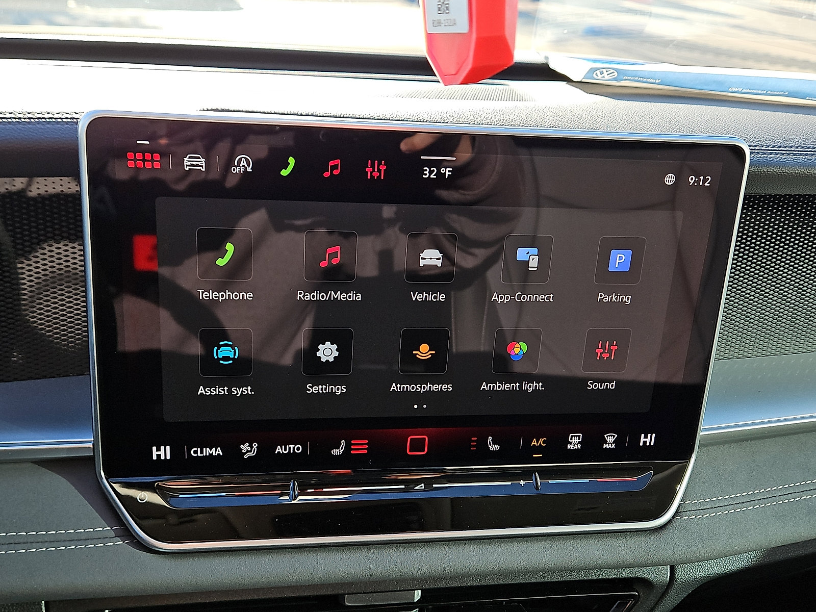 New 2026 Volkswagen Tiguan SE image 17