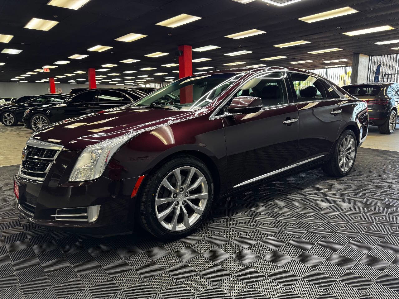 Used 2017 Cadillac XTS Premium Luxury image 7