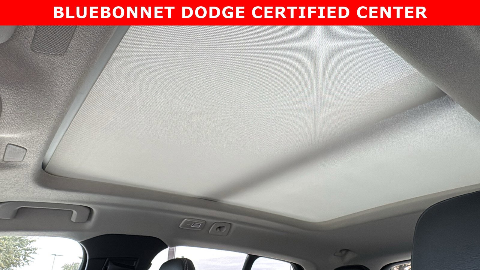 Used 2023 Volvo XC40 B5 Plus w/ Protection Package Premier image 11