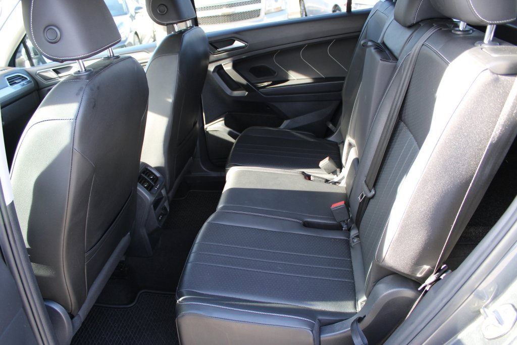 Used 2023 Volkswagen Tiguan SE image 26