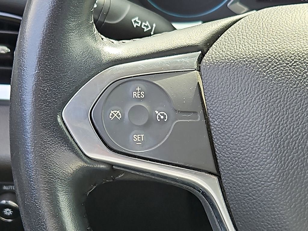 Certified 2021 Chevrolet Traverse LT FWD image 21