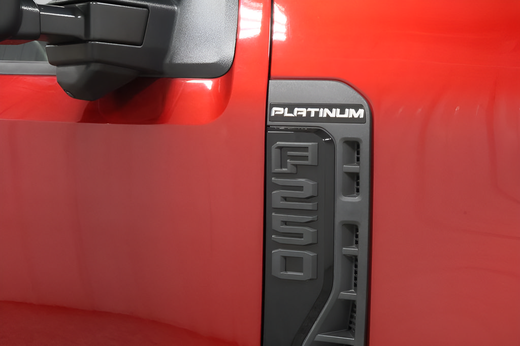 Used 2025 Ford F250 Platinum AWD/4WD image 30