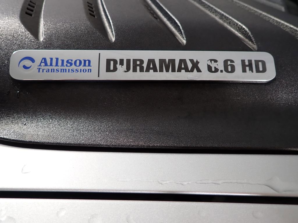 Used 2011 Chevrolet Silverado 2500 LT w/ Interior Plus Package image 9