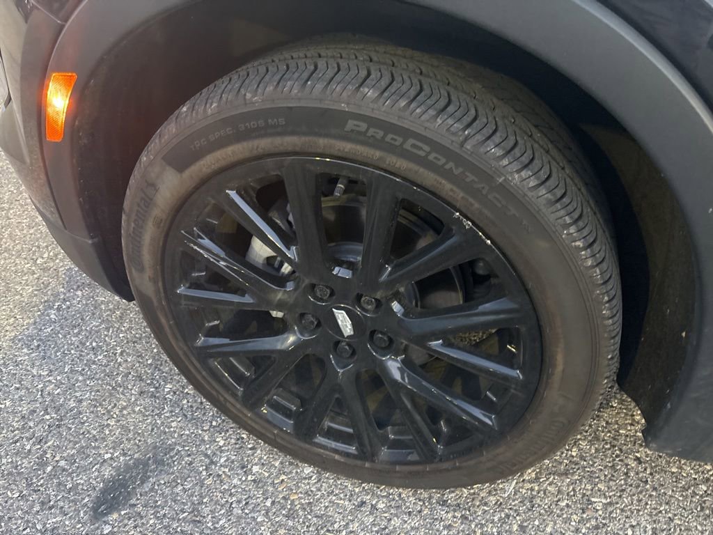 Used 2023 Cadillac XT4 Premium Luxury w/ Driver Assist Package image 8