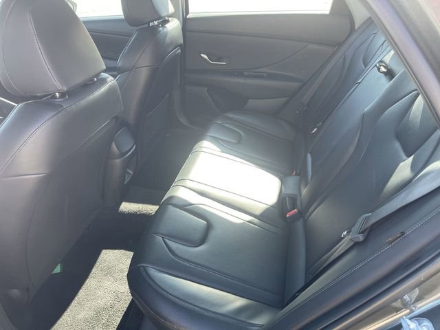 Used 2024 Hyundai Elantra Limited image 13
