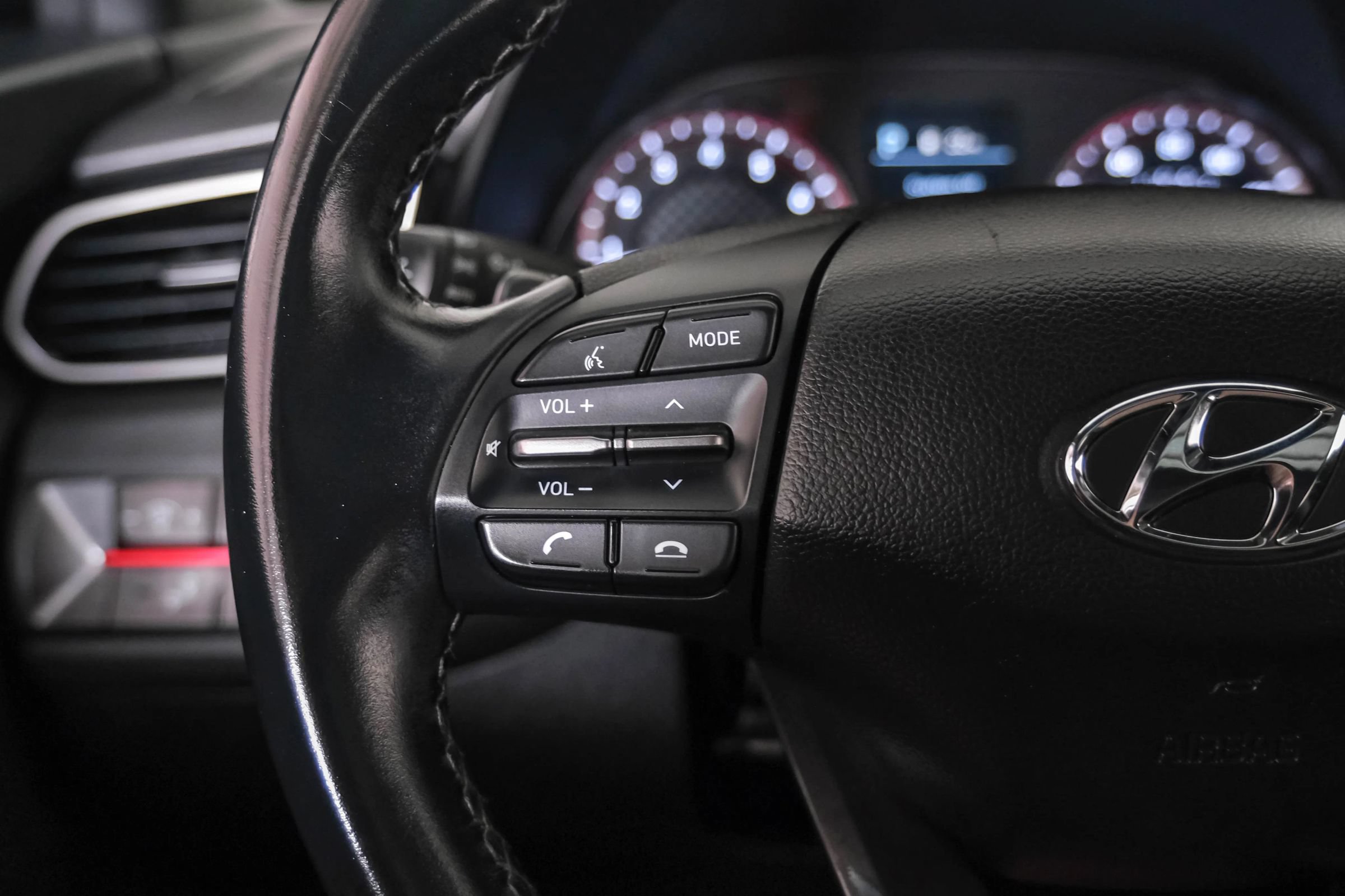 Used 2021 Hyundai Veloster 2.0 Premium FWD image 15