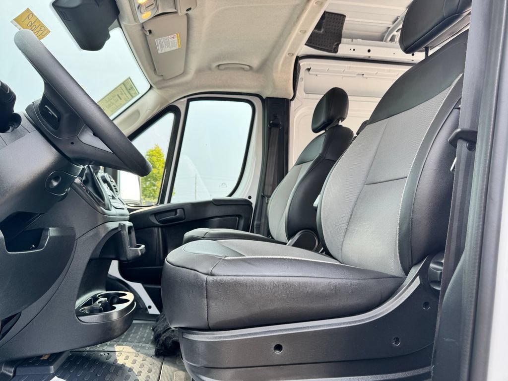 Used 2025 RAM ProMaster 3500 w/ Convenience Group FWD image 17