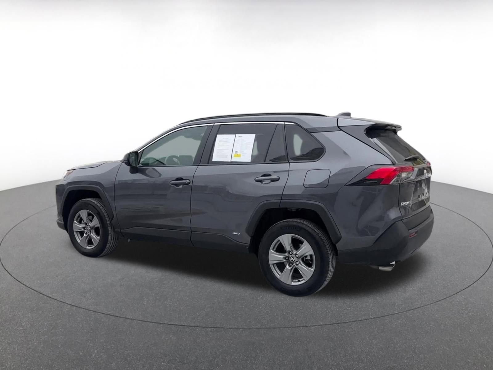 Used 2025 Toyota RAV4 LE image 10