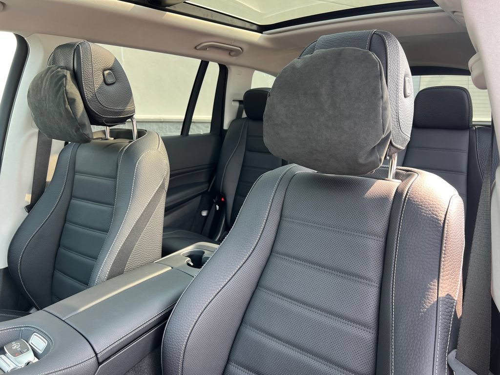 New 2026 Mercedes-Benz GLS 450 4MATIC image 15