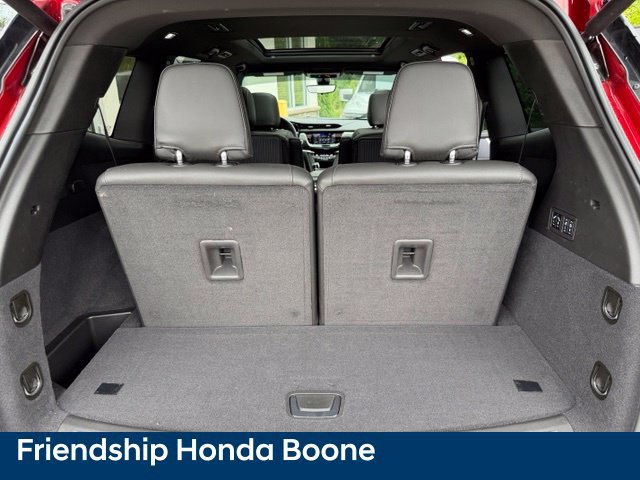 Used 2024 Cadillac XT6 Sport w/ Technology Package AWD/4WD image 54