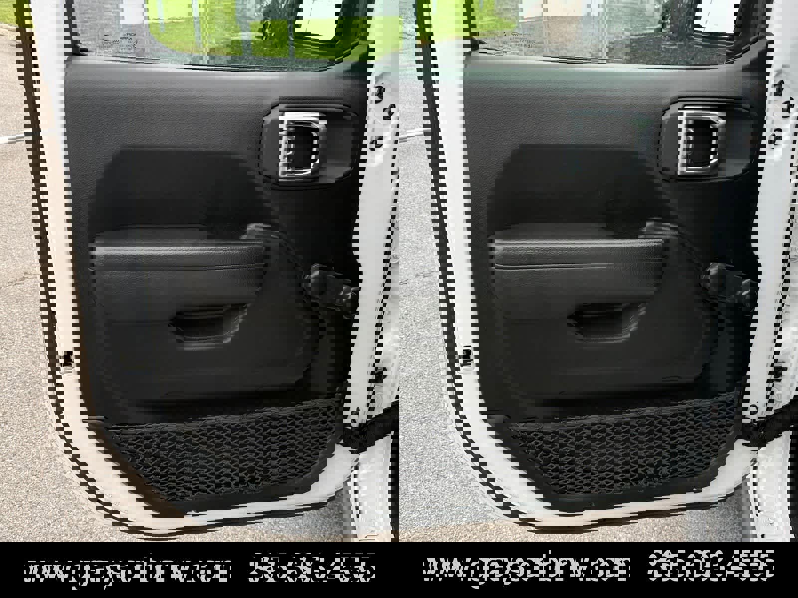 Used 2023 Jeep Wrangler Unlimited Sport image 15