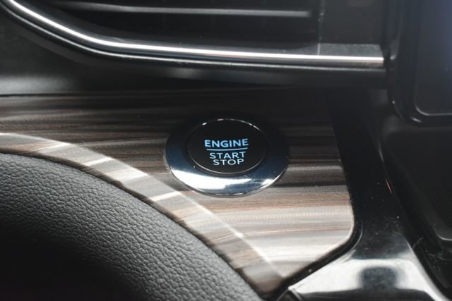 Used 2023 Ford Explorer Limited image 22