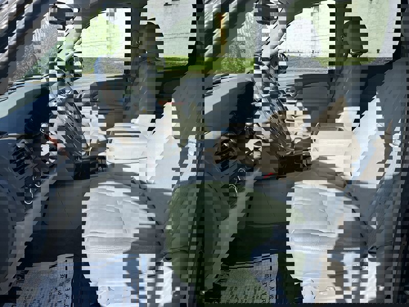 Used 2012 Chevrolet Suburban LT AWD/4WD image 9