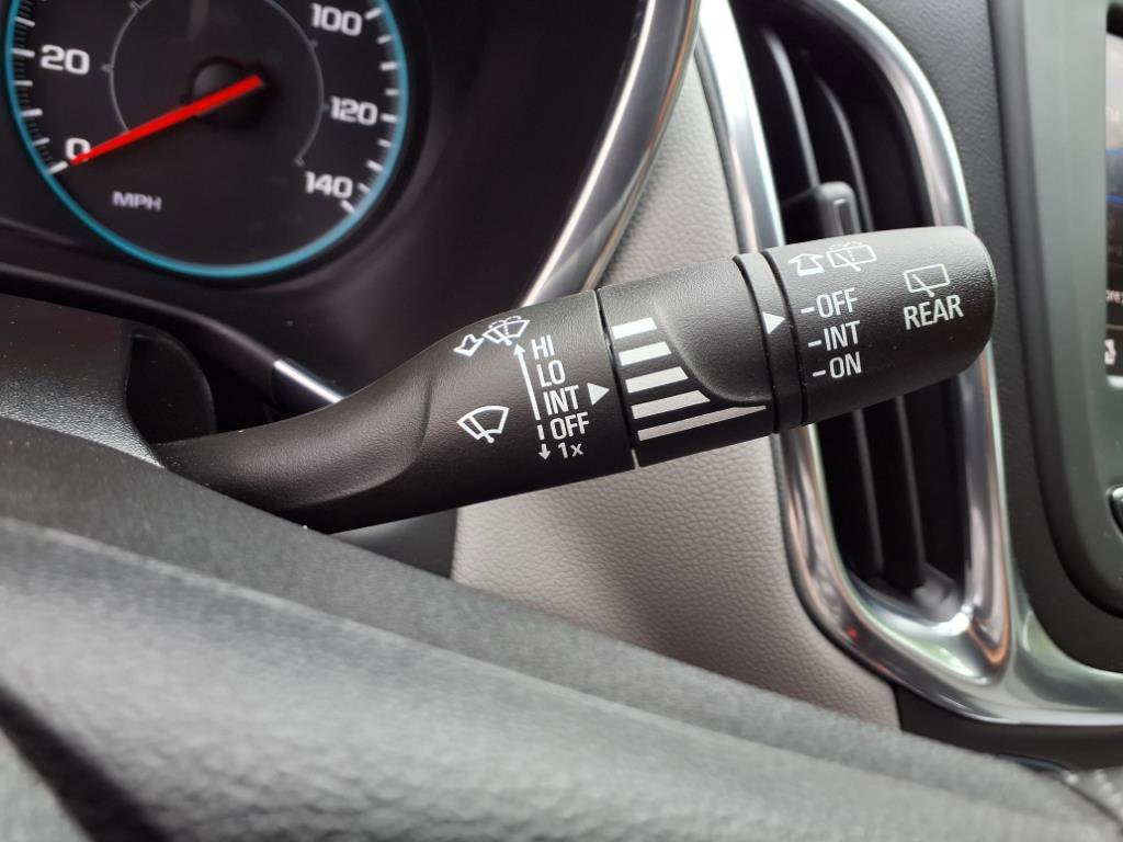 Used 2021 Chevrolet Equinox LS w/ LS Convenience Package image 13