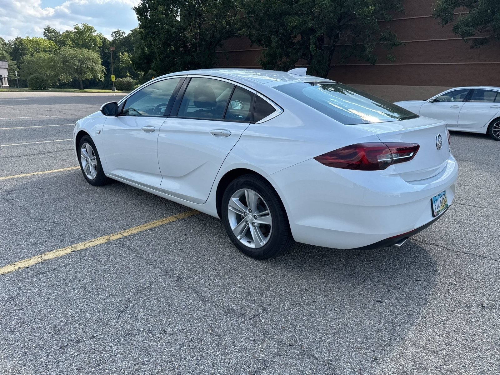 Used 2019 Buick Regal Preferred w/ Sights and Sounds Package FWD image 22