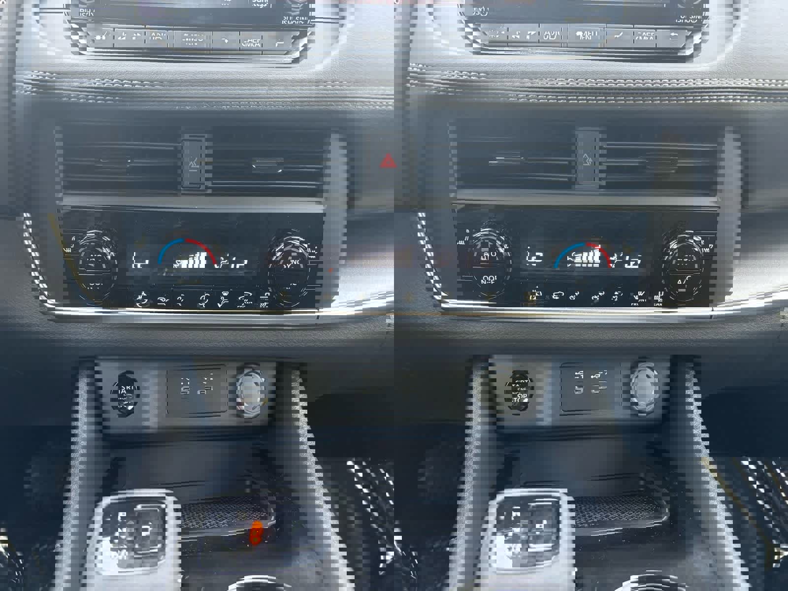 New 2026 Nissan Rogue SV image 25