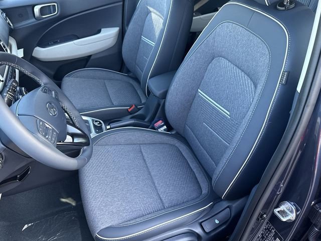 New 2025 Hyundai Venue Limited image 22