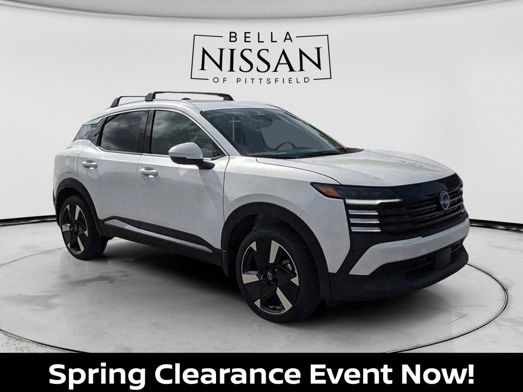 New 2026 Nissan Kicks SR w/ Cold Weather Package