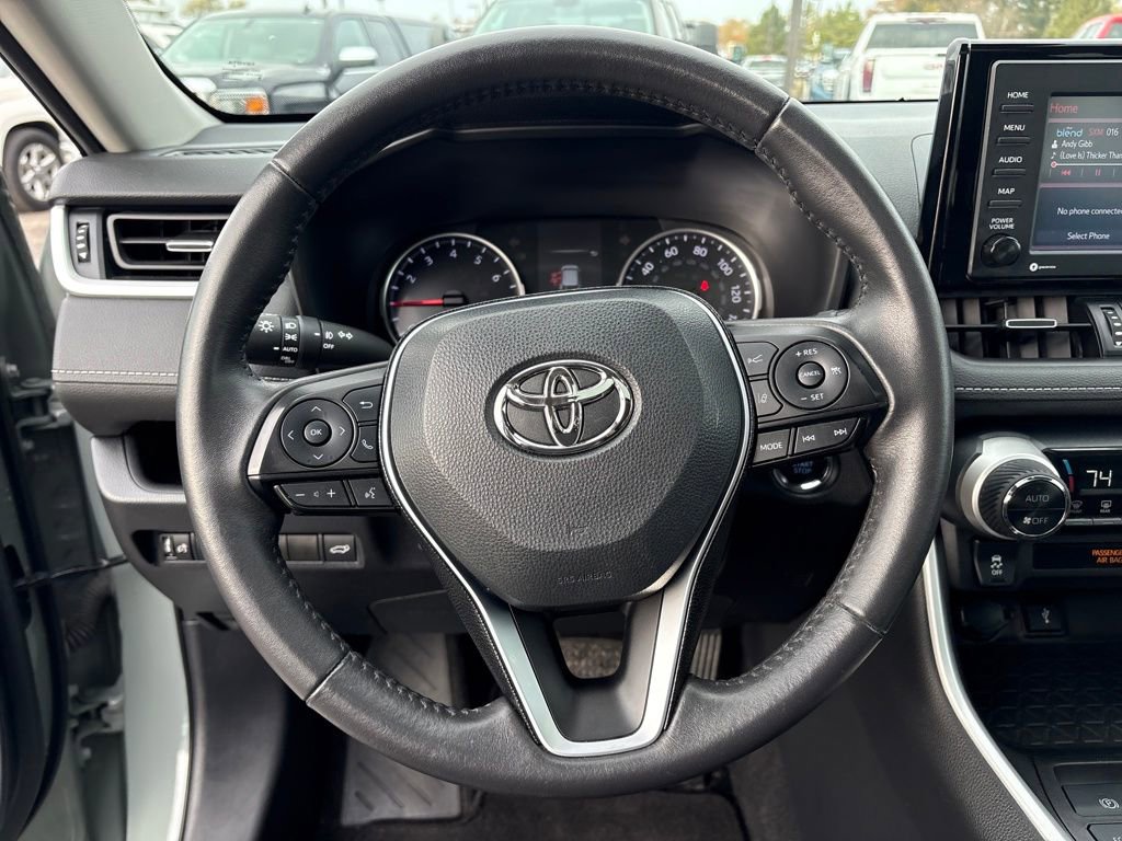 Used 2020 Toyota RAV4 XLE Premium image 14
