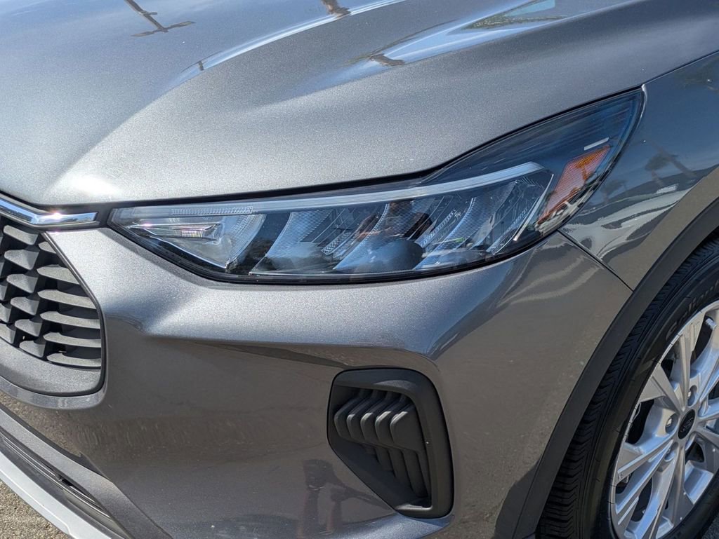 Used 2024 Ford Escape Active image 9