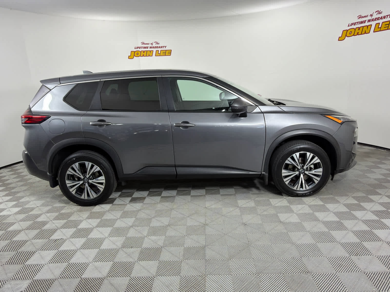 Certified 2022 Nissan Rogue SV FWD image 7