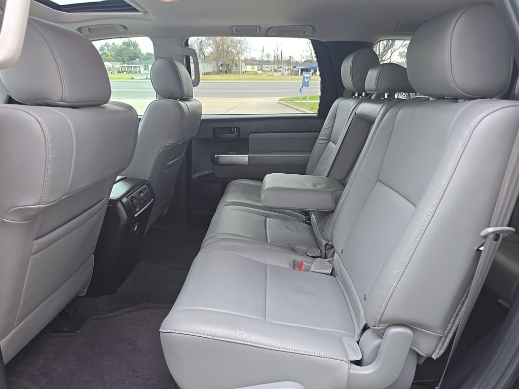 Used 2019 Toyota Sequoia SR5 w/ Premium Package image 17