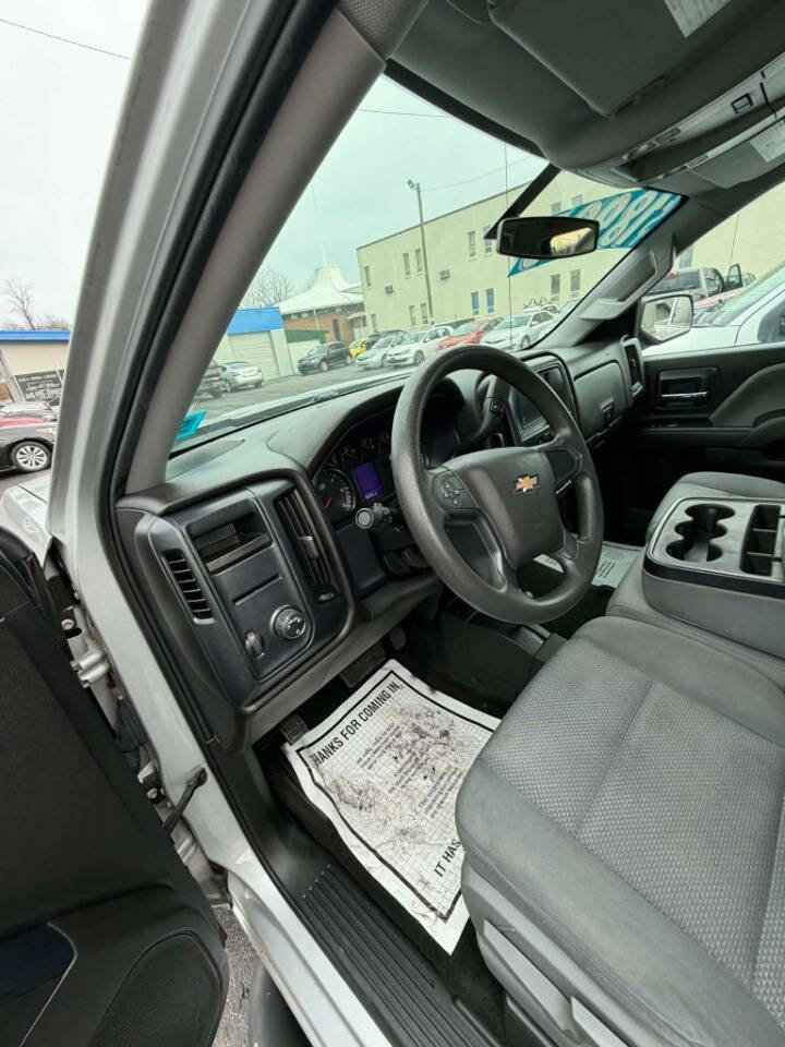 Used 2016 Chevrolet Silverado 1500 Custom w/ Custom Convenience Package AWD/4WD image 9