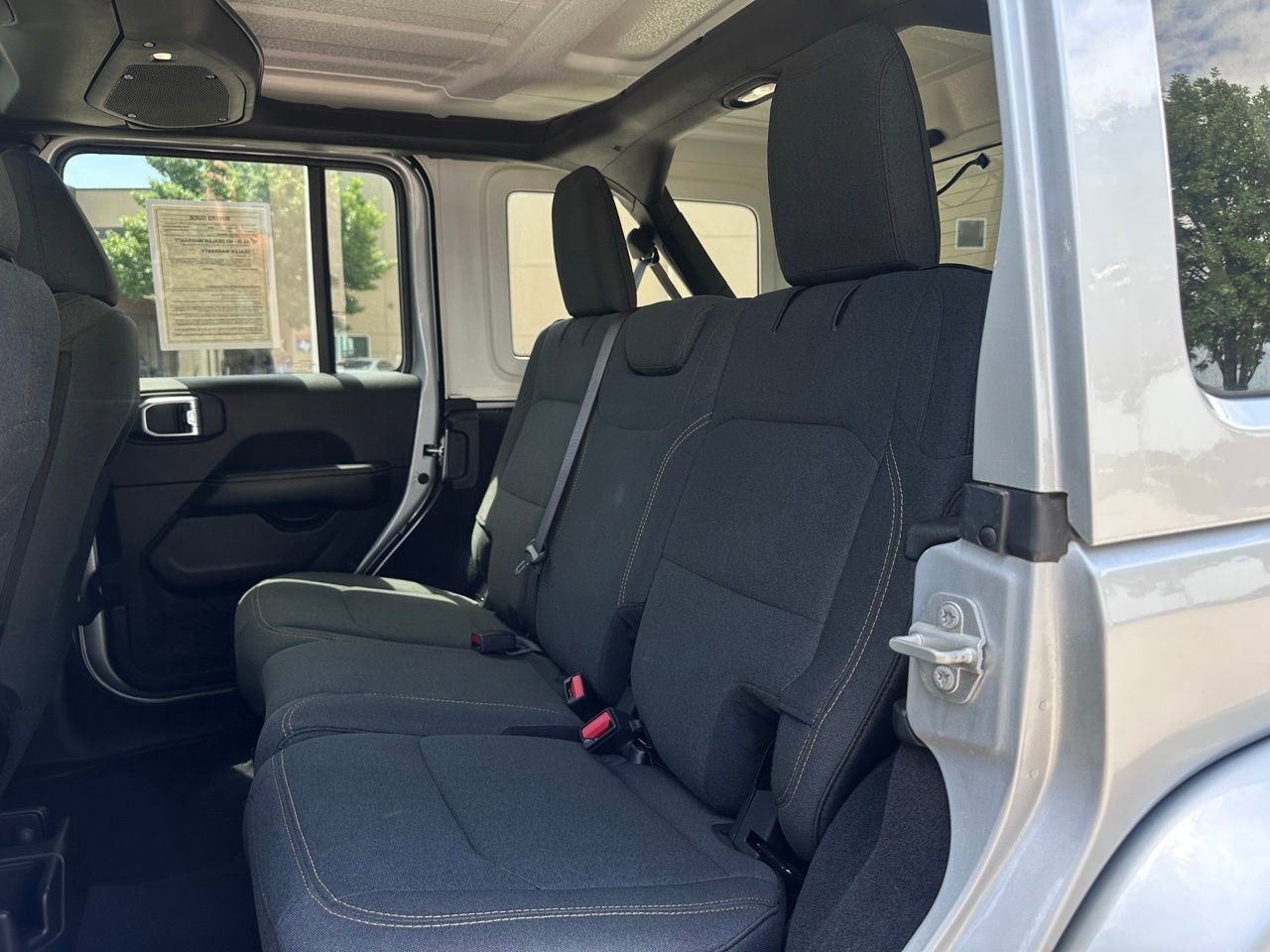 Used 2024 Jeep Wrangler Unlimited Sahara AWD/4WD image 14