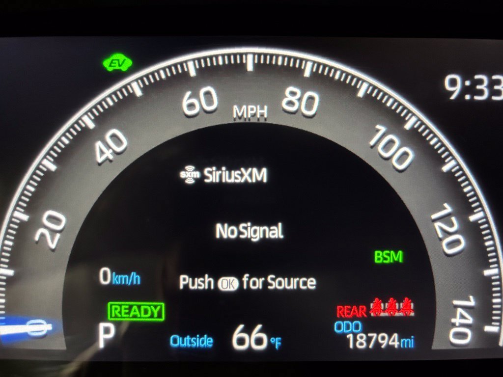 Used 2025 Toyota RAV4 XLE AWD/4WD image 24