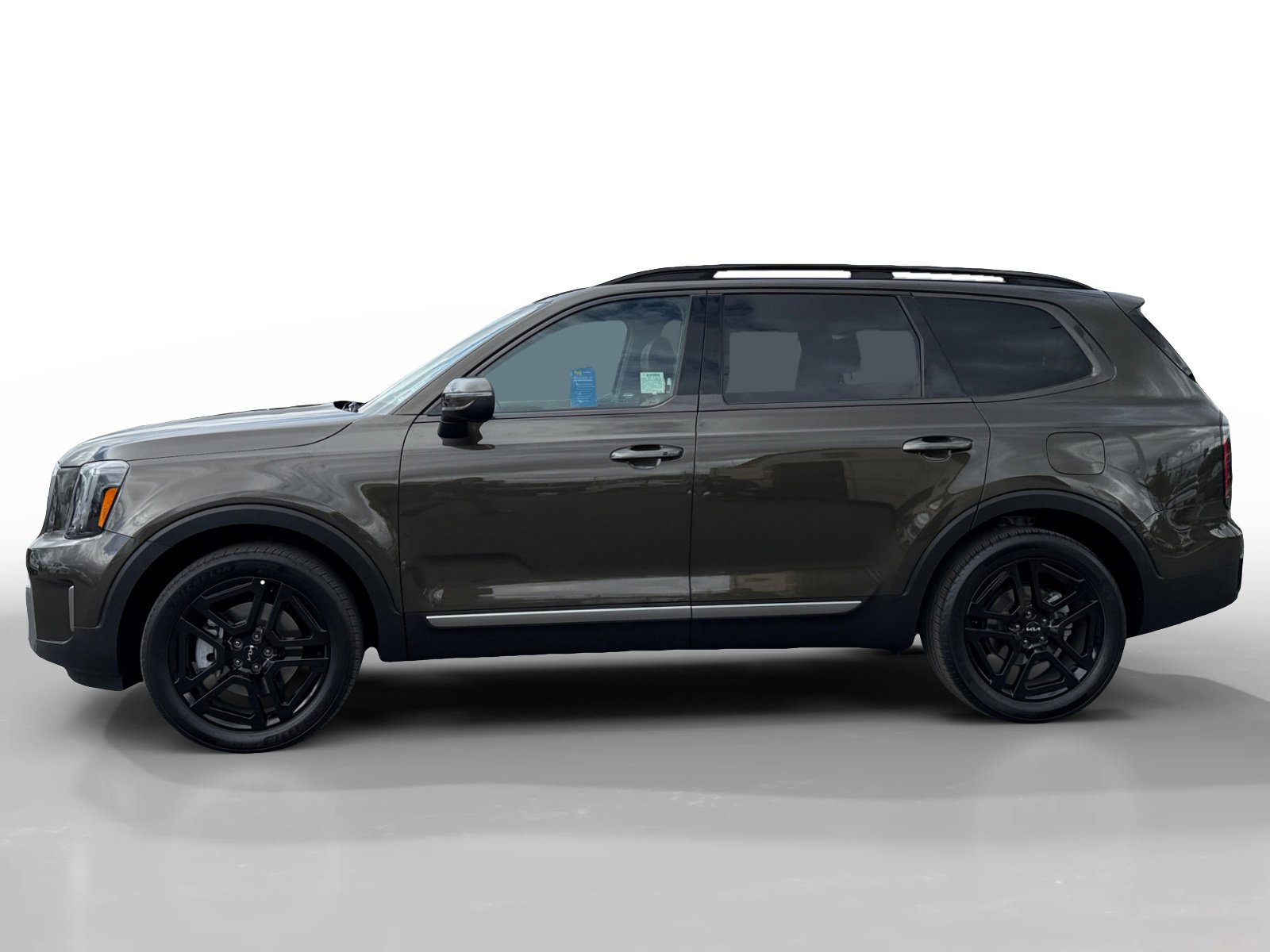 Used 2023 Kia Telluride EX X-Line image 2