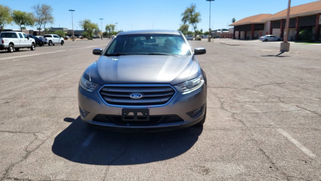 Used 2013 Ford Taurus SEL image 3
