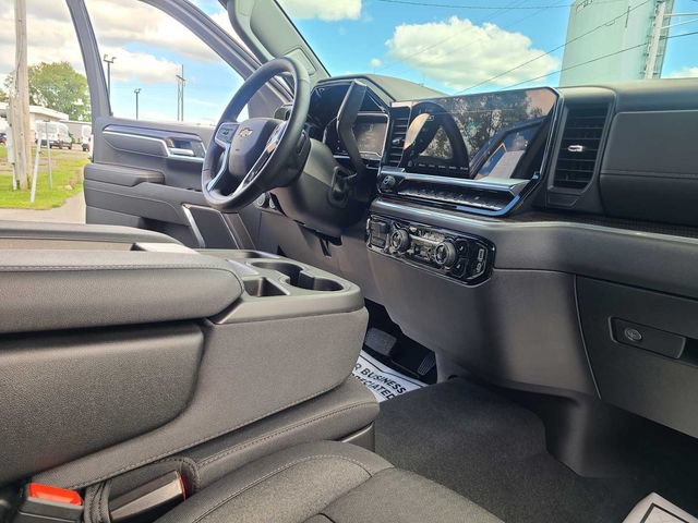 Used 2025 Chevrolet Silverado 1500 LT AWD/4WD image 24