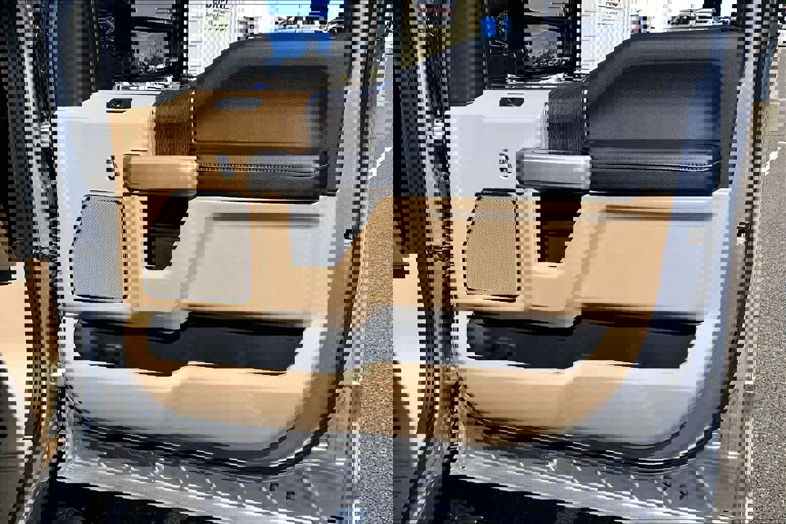 Used 2021 Ford F250 Lariat w/ Lariat Ultimate Package image 22